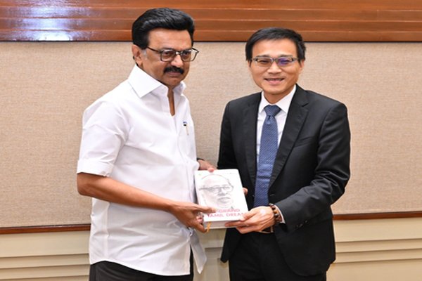 तमिलनाडु में 15000 करोड़ रुपए निवेश करने का ऐलान किया फॉक्सकॉन ने