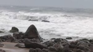 चक्रवाती तूफान मोंथा का खौफ! विशाखापट्टनम हवाई अड्डे की 32 फ्लाइट्स हुईं कैंसिल