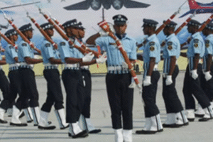 आसमान में गरजा भारत का शौर्य, वायुसेना दिवस पर जवानों को मिला सम्मान