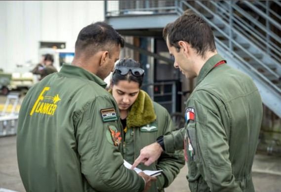 भारतीय वायुसेना के  रिमोटली पायलटेड एयरक्राफ्ट की आकस्मिक फोर्स लैंडिंग