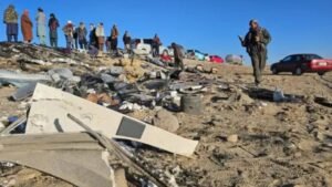 रात में बमबारी से 9 बच्चों समेत 10 की मौत