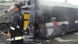 बस हादसा: 42 भारतीयों की मौत, उमरा तीर्थयात्रियों में कोहराम