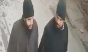 सीसीटीवी में कैद हुए दो आतंकी, एक पाकिस्तानी तो दूसरा स्थानीय, तलाशी अभियान जारी