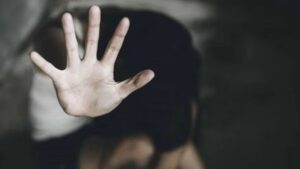 छात्राओं को व्हाट्सऐप पर भेजे अश्लील मैसेज, सामने आई चैट… तीन प्रोफेसर सस्पेंड