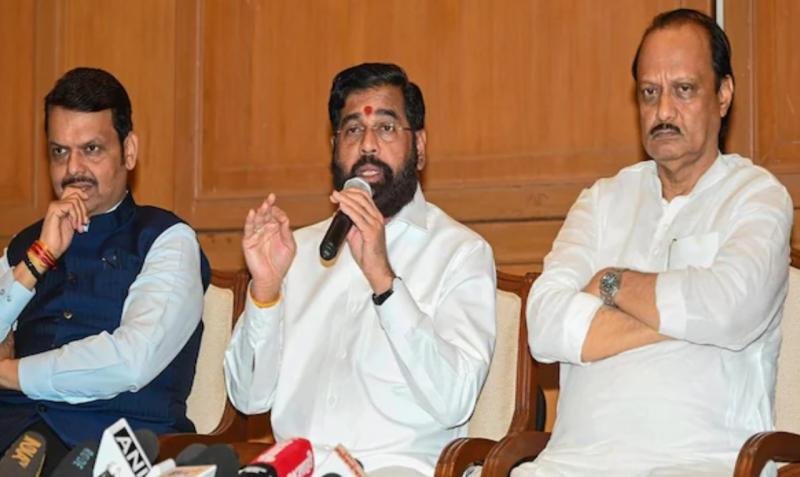 मुंबई में वोटिंग से पहले ही बड़ा ‘खेला’! चुनाव से पहले ही महायुति के 68 उम्मीदवार जीते; उद्धव गुट का चुनाव आयोग पर बड़ा हमला