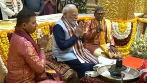 सोमनाथ में पीएम मोदी का ‘अमृत’ अवतार…108 घोड़ों का काफिला और हजारों भक्त, बोले- ‘सोम’ ही जीवन का आधार