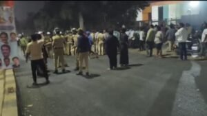 बेल्लारी में भिड़े बीजेपी-कांग्रेस कार्यकर्ता, पुलिस ने विधायक को भी बनाया आरोपी; जानें पूरा मामला