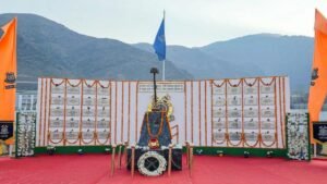 नरेंद्र मोदी ने पुलवामा शहीदों को दी श्रद्धांजलि, बोले– उनका साहस हर भारतीय को करता है प्रेरित