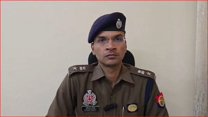 ‘पैसे दे, वरना यहीं ढेर कर देंगे,’ मुंह में पिस्टल डाल बिजमेसमैन से 20 लाख वसूले