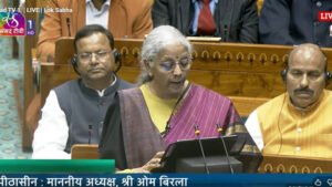 कैंसर की 17 दवाएं हुईं सस्ती, बैटरी और विमान ईंधन पर भी कस्टम ड्यूटी घटी