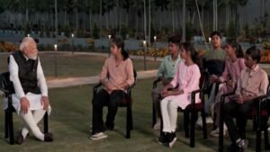 क्या AI से लोगों को डरना चाहिए? स्टूडेंट्स ने पूछे सवाल, जानिए PM मोदी ने क्या जवाब दिया क्या AI से लोगों को डरना चाहिए? स्टूडेंट्स ने पूछे सवाल, जानिए PM मोदी ने क्या जवाब दिया