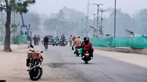 दक्षिण में भारी बारिश का अलर्ट, उत्तर में चढ़ेगा पारा; पढ़ें मौसम विभाग का अपडेट