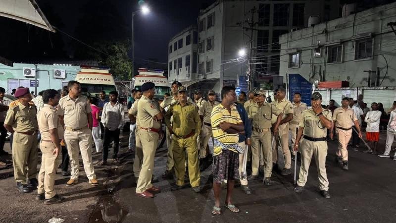 कटक के SCB मेडिकल कॉलेज में भीषण आग, 10 मरीजों की मौत