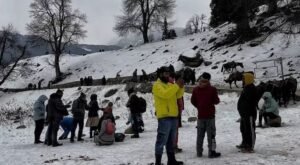 कश्मीर में झूठी खबर फैलाने पर कड़ी कार्रवाई, 150 लोगों से पूछताछ