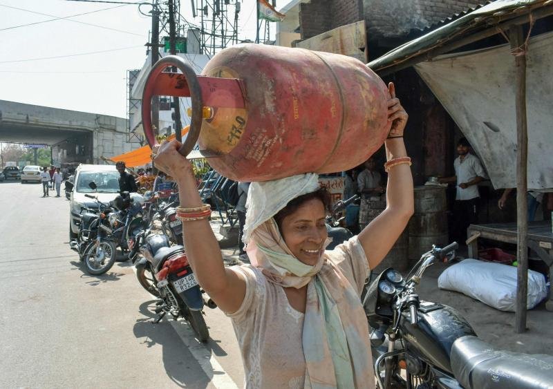 शहरी और ग्रामीण भारत में रसोई गैस की खपत का हाल