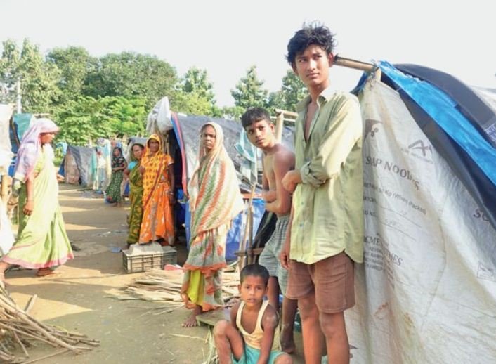 अवैध रूप से रह रहे 21 बांग्लादेशियों को उनके देश वापस भेजा गया