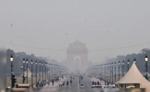 दिल्ली की हवा जहरीली, बमबारी के बाद भी तेहरान की हवा साफ क्यों?